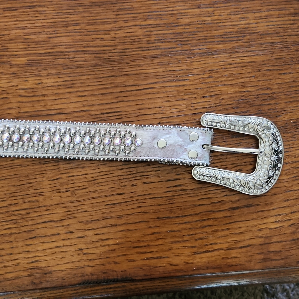 Bb Simon Belts. View 5